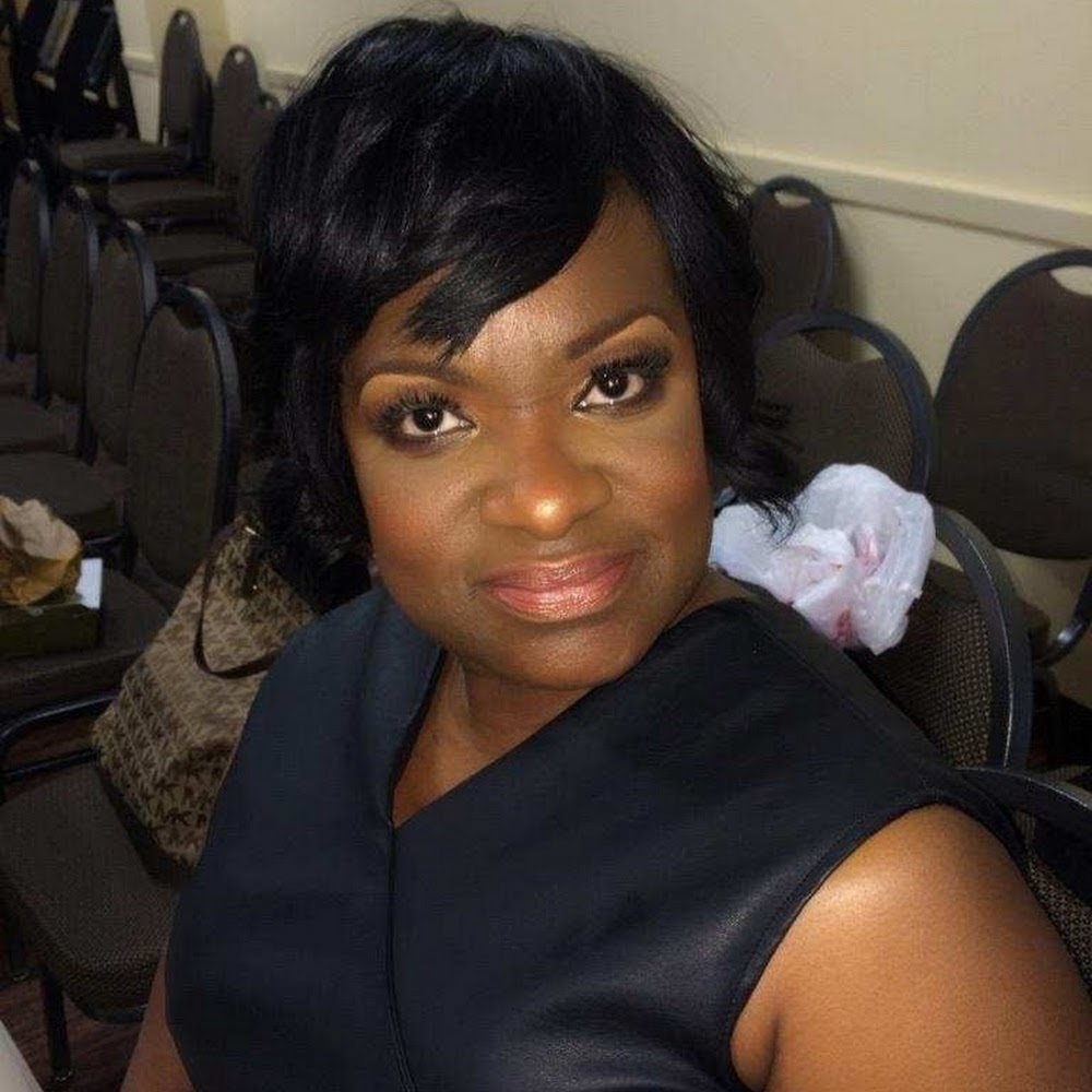 Meet your Posher, Angie